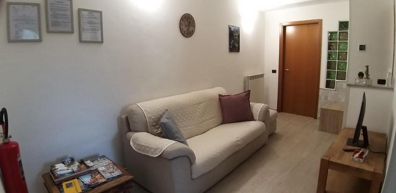 Marianna Casa Vacanza Azzate Extérieur photo